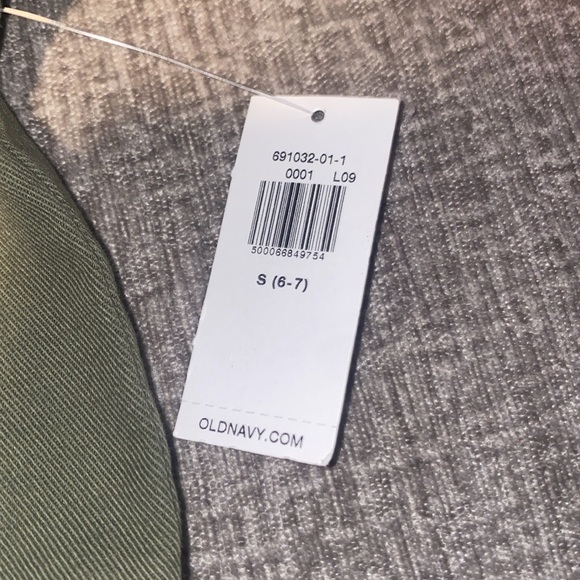 Old Navy Jumper - Picture 4 of 5